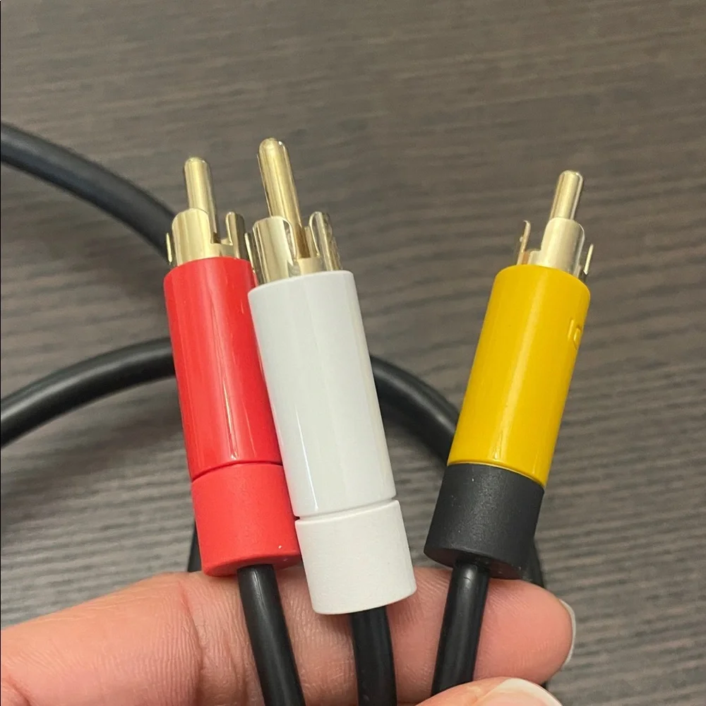 Microsoft Xbox 360 composite AV Cable with Red, White, Yellow Connectors